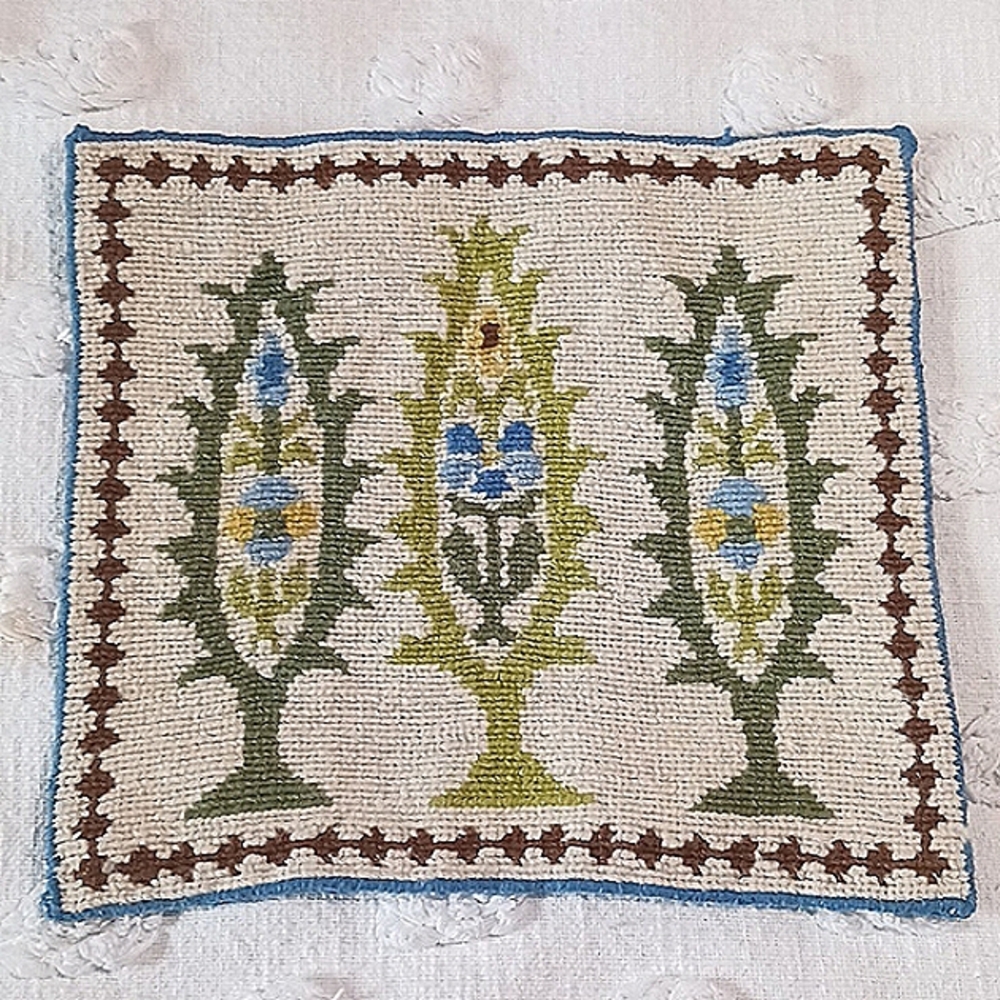 Needlepoint Pillow/Decor Hand Made In Greece 🇬🇷 - Picture 9 of 12